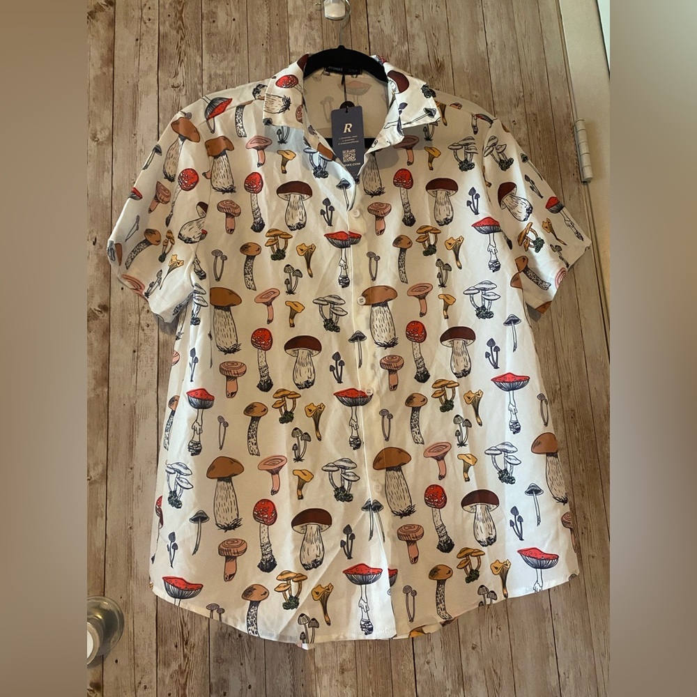 Romwe NEW Mushroom button up shirt men's size medium nature mushy NWT